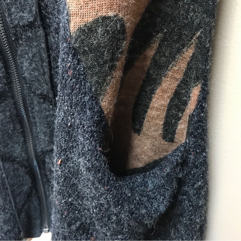 Fleur de Lis Brown Ruffle Pocket Cardigan (S) - Picture 6 of 10